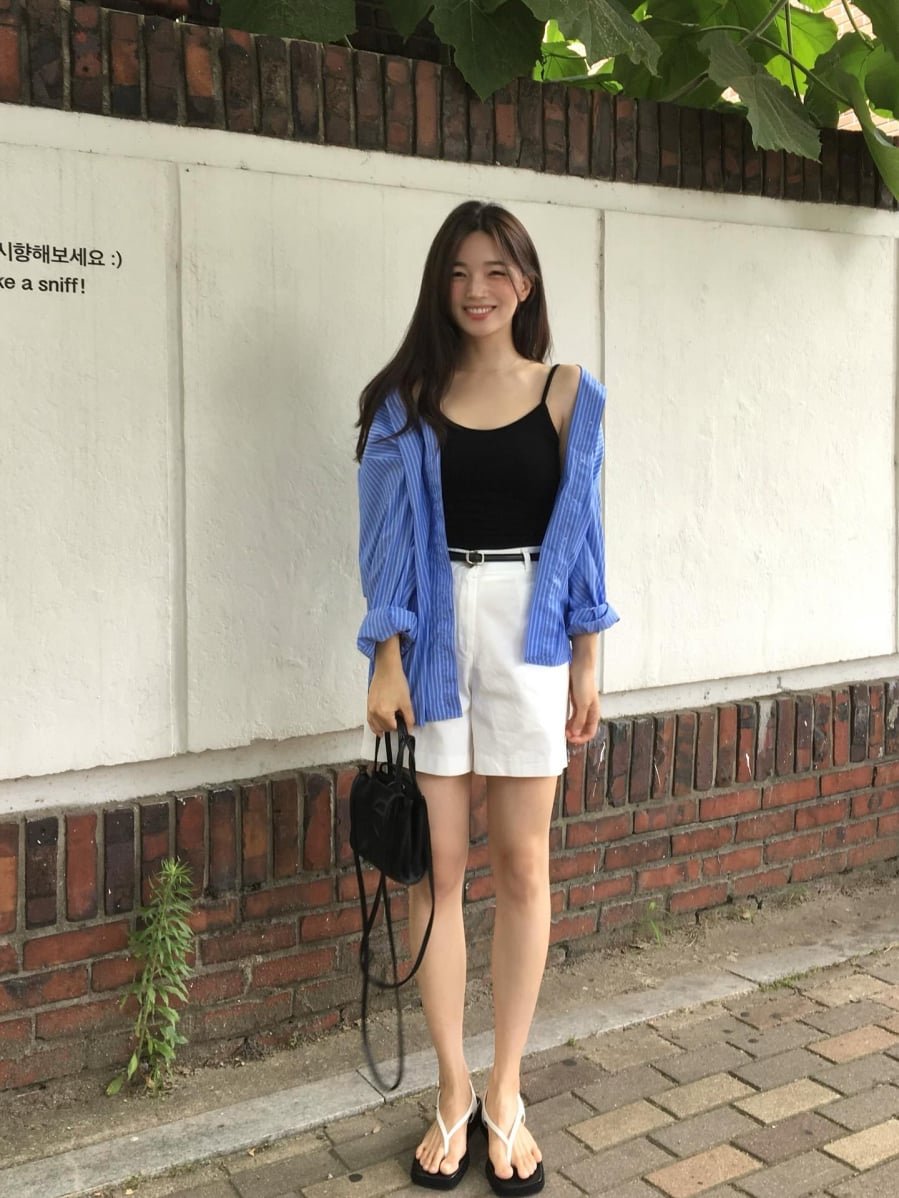 Từng gắn liền với hình ảnh đơn giản, dép xỏ ngón hiện nay đã có nhiều thay đổi để phù hợp hơn với xu hướng thời trang.