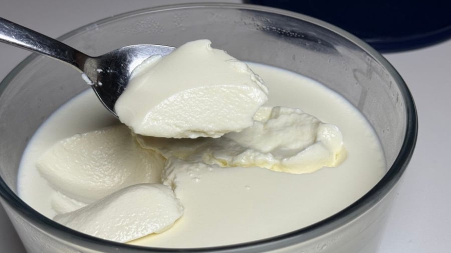 Sữa chua chứa nhiều vitamin và khoáng chất có lợi cho cơ thể. Tuy nhiên, ăn sữa chua sai cách có thể ảnh hưởng xấu đến sức khỏe.