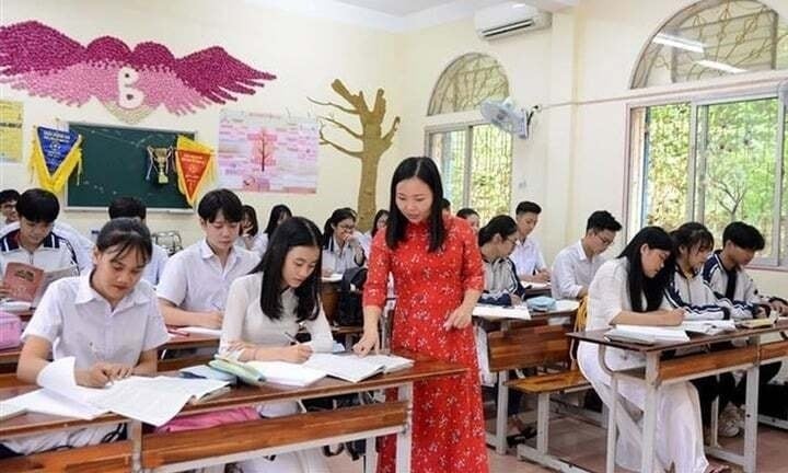 Theo Luật Nhà giáo 2025, hoạt động nghề nghiệp của nhà giáo mang tính chuyên nghiệp, sáng tạo, nhằm phát triển toàn diện người học.