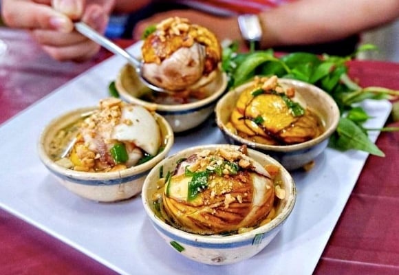 Theo các chuyên gia, thời điểm thích hợp nhất để ăn trứng vịt lộn là vào buổi sáng, khi cơ thể cần bổ sung năng lượng và có đủ thời gian để tiêu hóa lượng đạm, chất béo dồi dào.