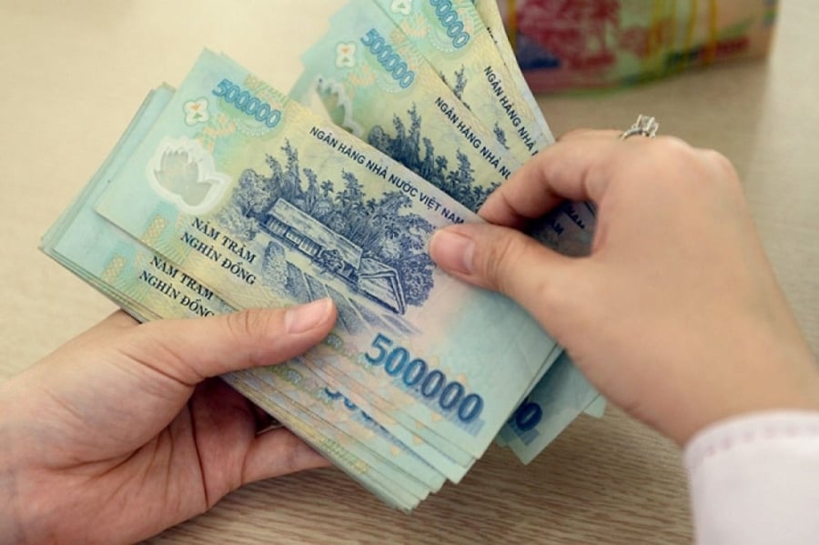 Bên cạnh quy định về cách tính lương, dự thảo của Bộ Nội vụ cũng hướng dẫn cụ thể cách xác định các khoản phụ cấp khi áp dụng mức lương cơ sở mới 2,53 triệu đồng/tháng.    