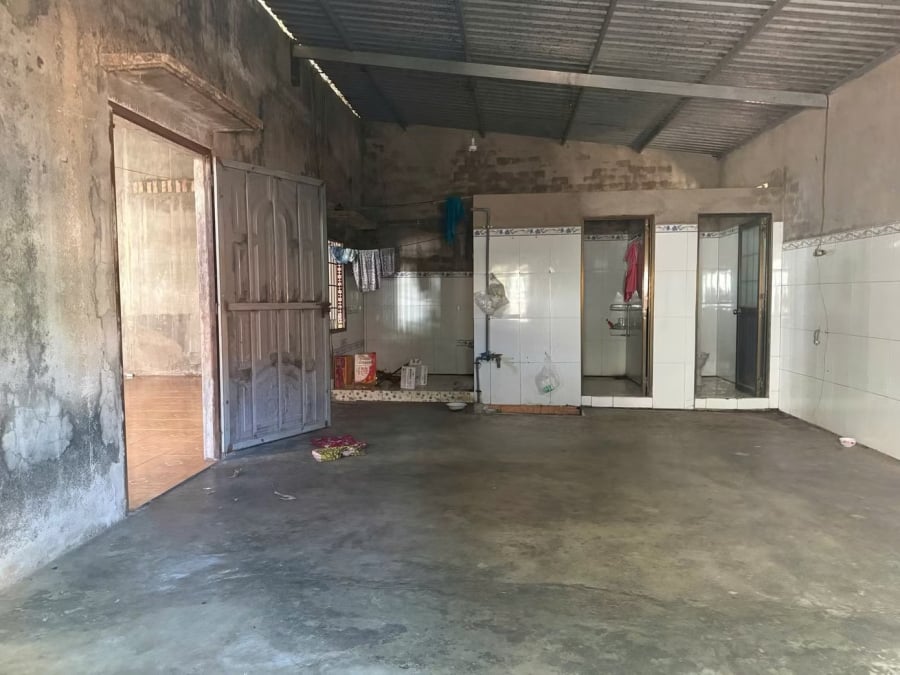 Làm việc với cơ quan chức năng, các đối tượng khai nhận đã nhiều lần bạo hành bé K. trước khi bị phát hiện.