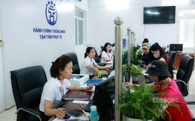 Không chỉ riêng trường hợp của chị Nhung, nhiều cán bộ, công chức, viên chức hiện nay cũng bày tỏ mong muốn chính sách tiền lương sớm được điều chỉnh phù hợp hơn để giảm bớt áp lực đời sống, trong bối cảnh giá cả sinh hoạt liên tục leo thang.    
