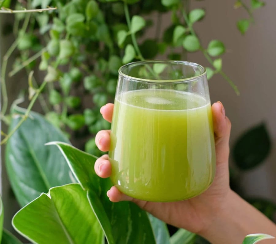 3 khung giờ uống nước ép ổi, bóc sạch mỡ thừa