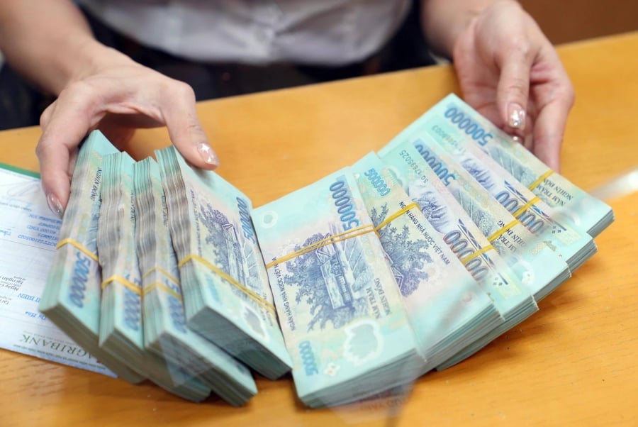 Đáng chú ý, dự thảo nêu rõ từ ngày 01/7/2026, mức lương cơ sở dự kiến sẽ được điều chỉnh lên 2.530.000 đồng/tháng. 