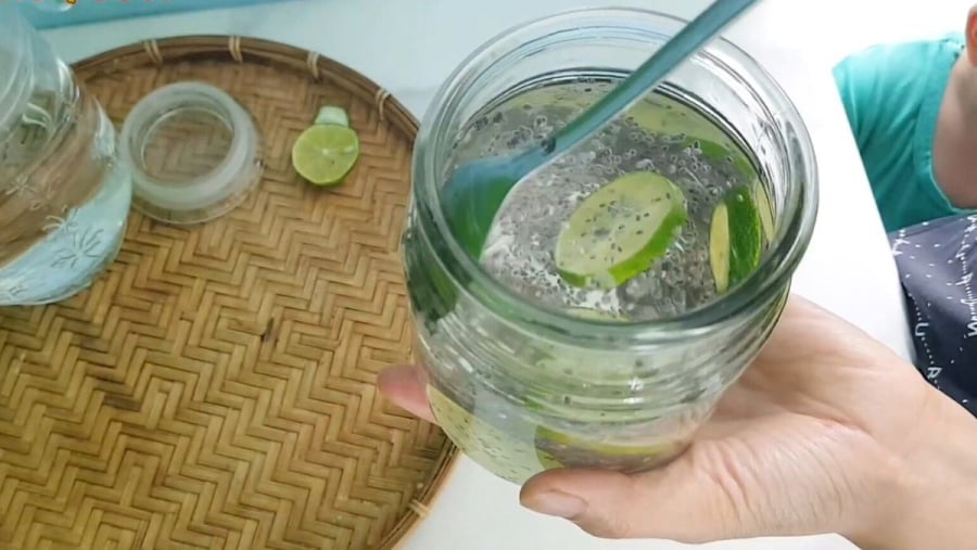 Cách pha nước chanh giải nhiệt, hút mỡ nhanh chóng 