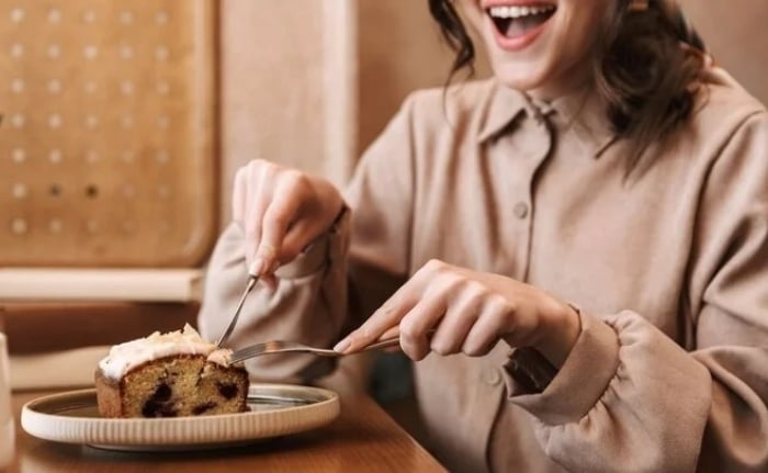 Bánh ngọt kể cả được quảng cáo không đường vẫn tiềm ẩn nhiều nguy cơ gây hại sức khỏe. Ảnh minh họa