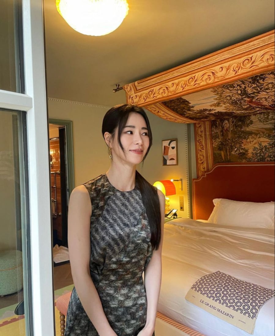 Các outfit này phù hợp cho nhiều hoàn cảnh từ đi dạo phố, du lịch đến gặp gỡ bạn bè.
