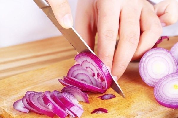 Một số mẹo có thể giúp giảm cay mắt