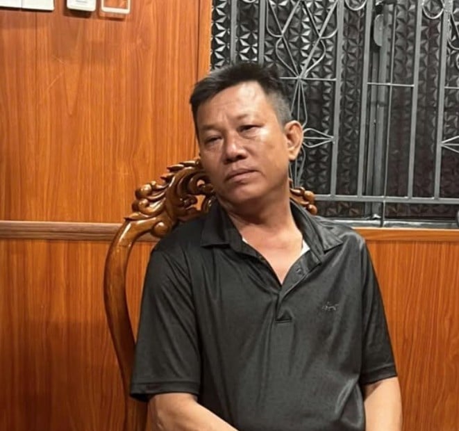 Liên quan đến vụ việc “khẩn trương truy bắt nghi phạm gây ra thảm án khiến 3 người trong một gia đình tử vong tại tỉnh Tây Ninh”, khuya ngày 19/5, Công an tỉnh Tây Ninh đã bắt giữ nghi phạm Nguyễn Cao Bằng (45 tuổi, ngụ ấp Nguyễn Rớt, xã Hậu Thạnh).    
