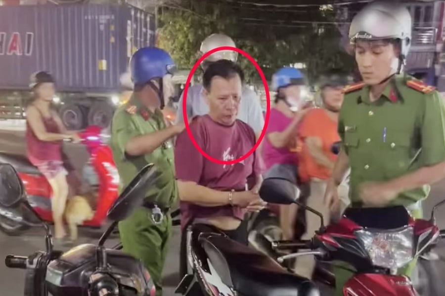 Theo điều tra ban đầu, vụ việc xuất phát từ mâu thuẫn tình cảm và ghen tuông kéo dài giữa Tuấn và chị M.