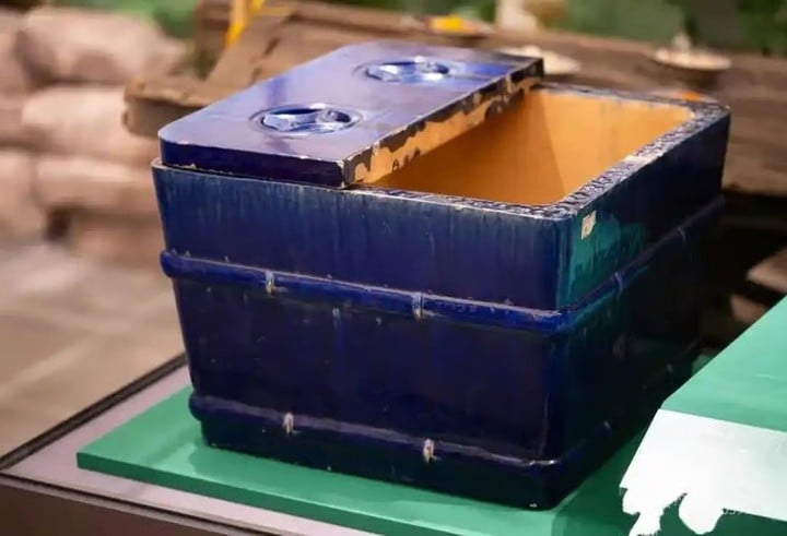 Một dạng bình đá để thưởng thức đồ uống lạnh của thượng lưu xưa. Ảnh Baidu