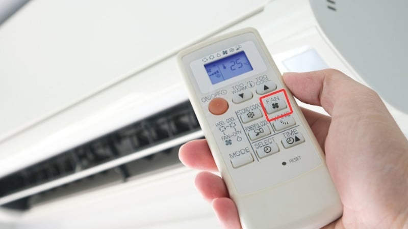 Một trong những sai lầm phổ biến là không sử dụng chế độ quạt gió mạnh ngay khi vừa bật điều hòa. 
