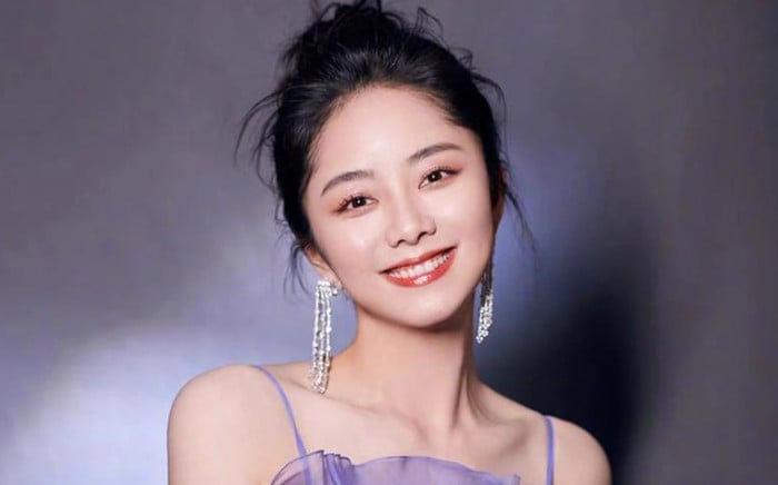  Việc chăm sóc da theo hướng tối giản nhưng đều đặn giúp làn da duy trì trạng thái ổn định hơn.