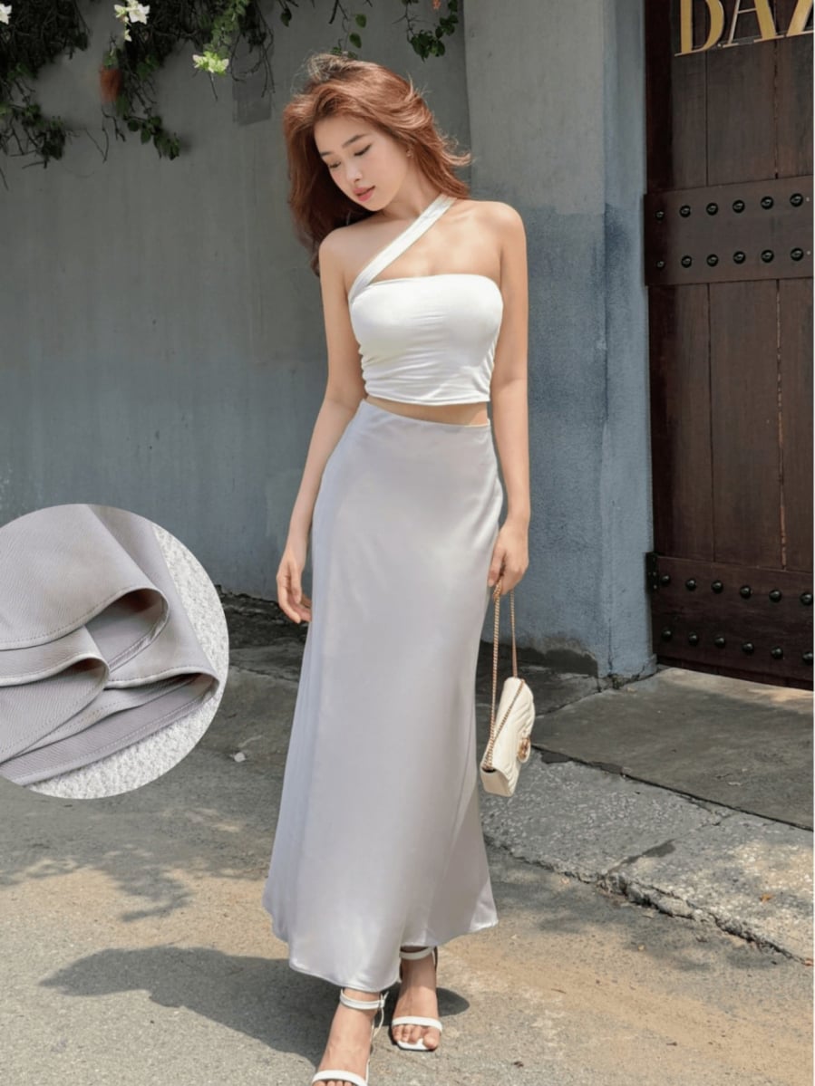 Đây cũng là món đồ được nhiều phụ nữ yêu thích vì vừa dễ mặc vừa tạo cảm giác mềm mại cho vóc dáng.