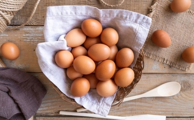 5 người nên hạn chế ăn trứng