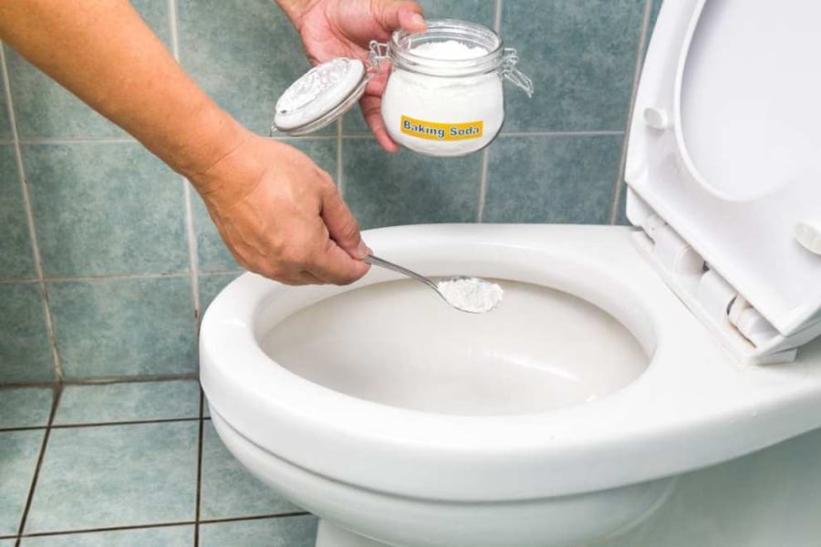 Cách khử mùi bồn cầu chỉ với 1 nguyên liệu nhà nào cũng có trong bếp