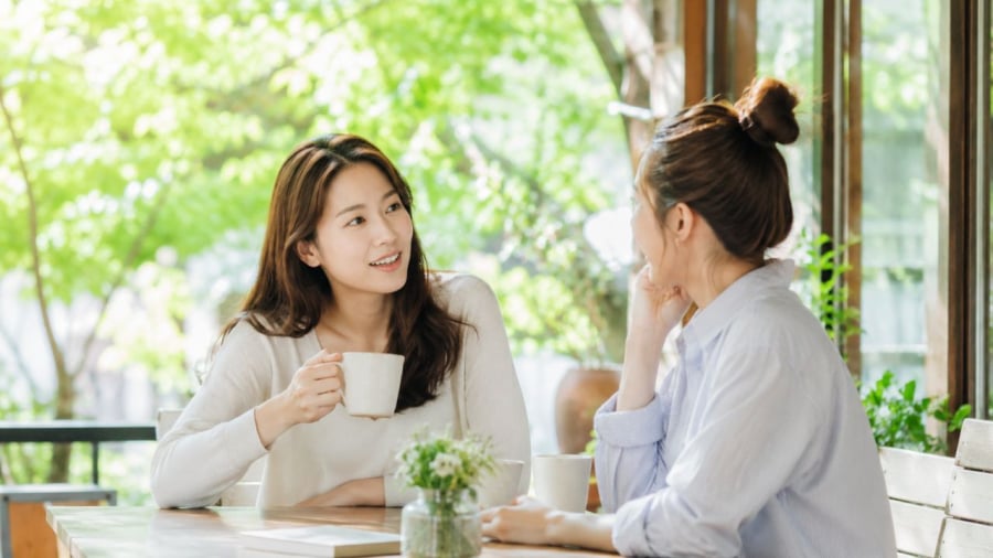 Người thích gây thị phi thì nên tránh xa ra