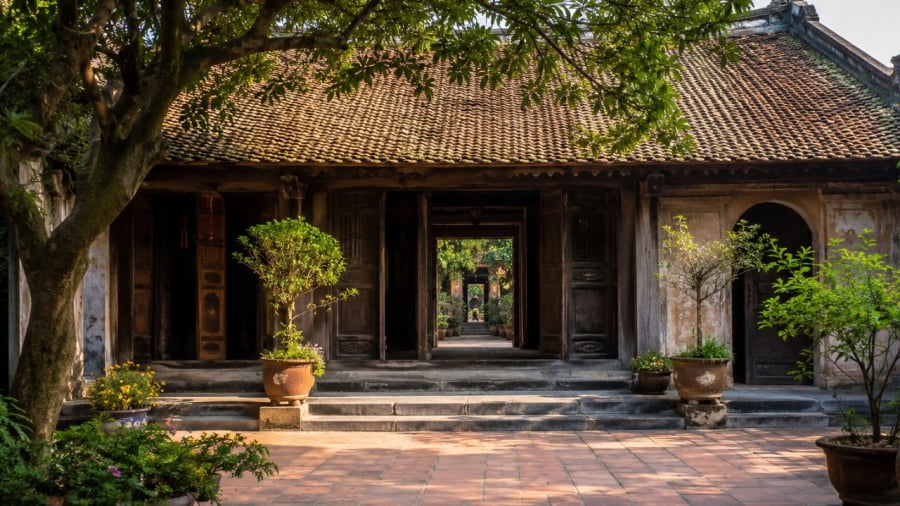 Khoảng trống trước nhà này được xem là nơi thu hút sinh khí,được gọi là minh đường