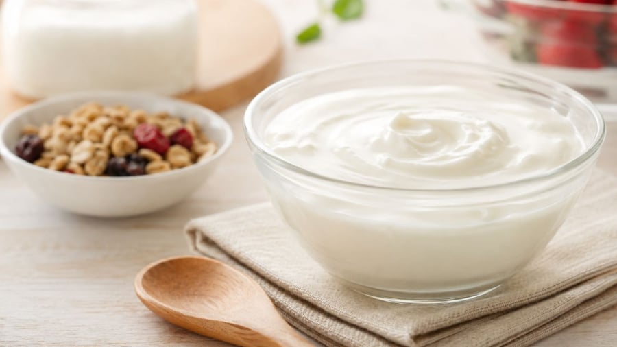Sữa chua là thực phẩm cần thiết nhưng cần ăn đúng giờ
