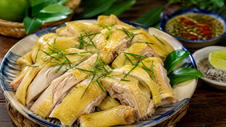 Lá chanh tăng thêm hương vị cho món ăn