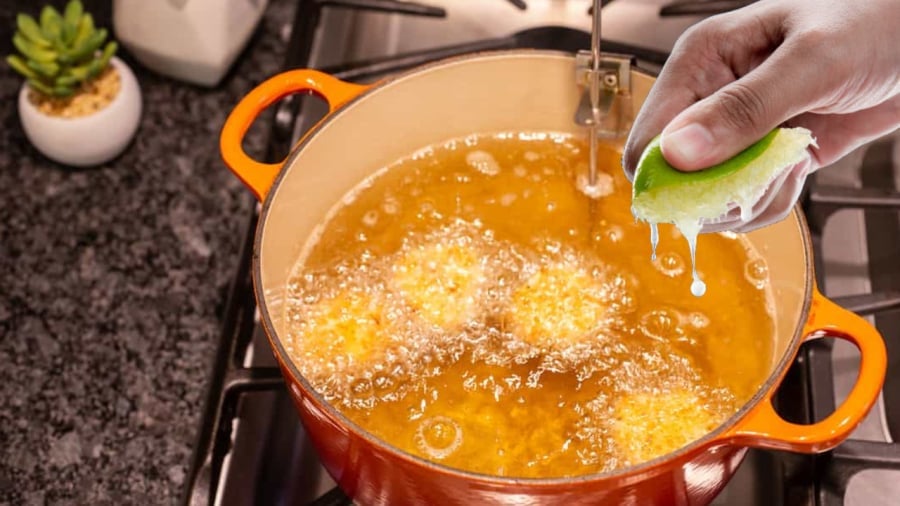 Hỗ trợ làm sạch chảo sau khi nấu    