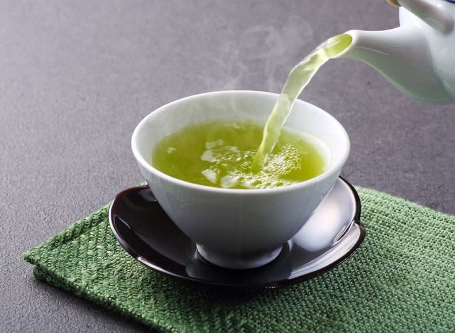 Không nên uống trà buổi tối
