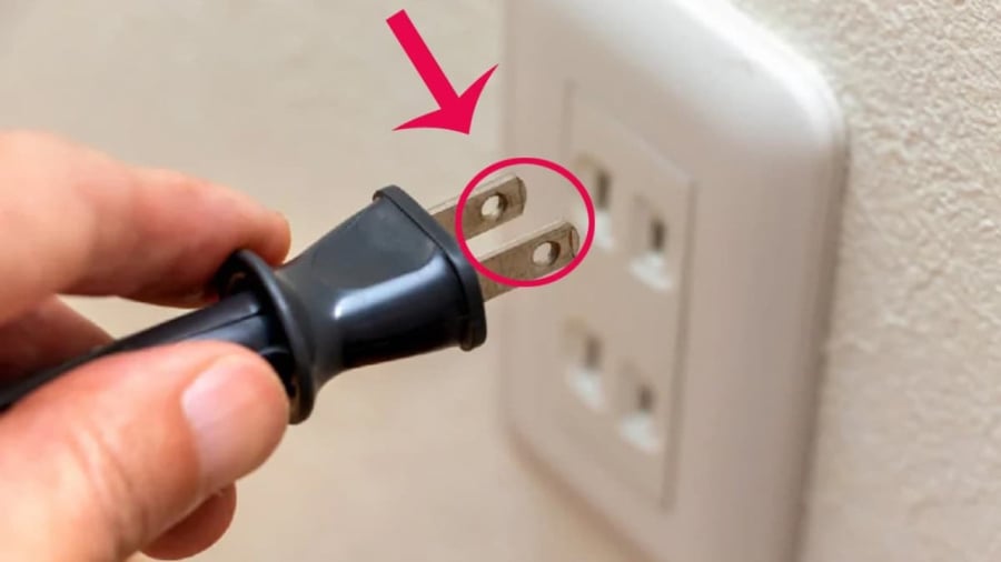 Công dụng của 2 lỗ tròn này là gì?