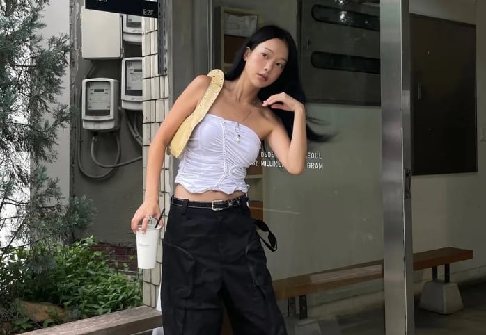 Những gam màu trung tính như trắng, kem, be hoặc đen luôn là lựa chọn an toàn và dễ ứng dụng