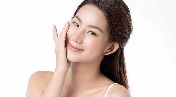 Những sản phẩm không chứa cồn thường được đánh giá cao đối với làn da đang xuất hiện dấu hiệu lão hóa. 