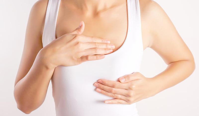 Dấu hiệu bạn bị k tuyến vú