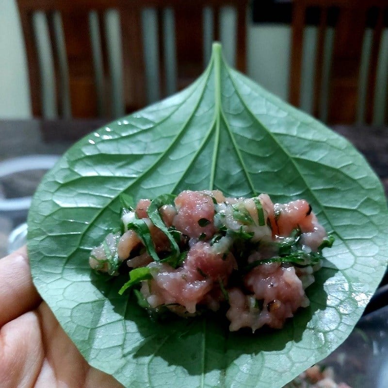 Cuốn chả lá lốt