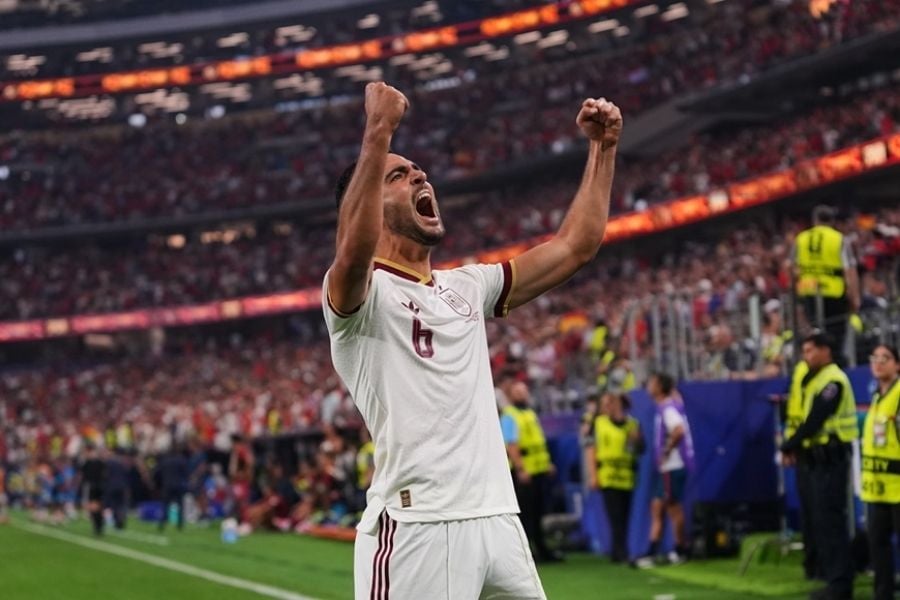 mikel-merino-an-mung-ban-thang-dua-tay-ban-nha-vao-tu-ket-world-cup-2026