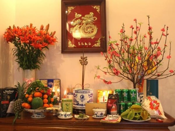 Nước cúng – Không nên để qua ngày    