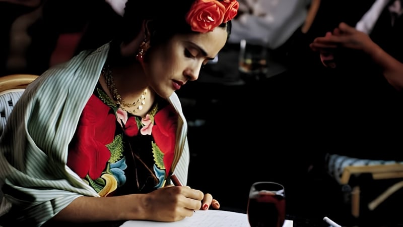 frida-kahlo-bieu-tuong-truyen-cam-hung-bang-cach-bien-noi-dau-thanh-nghe-thuat