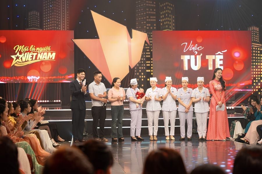 nam-nu-dieu-duong-nghe-an-duoc-vinh-danh-tai-gala-viec-tu-te