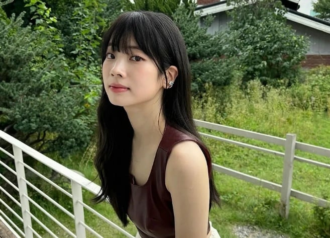 Xanh da trời, tím nhạt, hồng phấn, xám sáng hay xanh pastel là những lựa chọn giúp tổng thể trở nên mềm mại và thanh lịch.