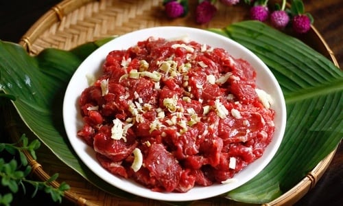 Mẹo ướp thịt bò mềm ngọt, hết hôi