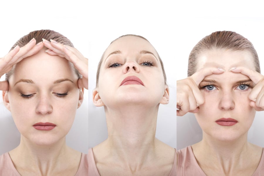 Các cơ ở hai bên cổ thường chịu nhiều áp lực khi ngồi sai tư thế hoặc làm việc kéo dài.