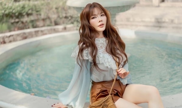 Lý Nhã Kỳ úp mở chuyện sắp có tin vui  