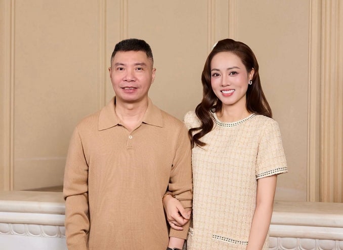 Vợ kém 15 tuổi lên tiếng tin NS Công Lý đập đồ đạc, vũ phu  