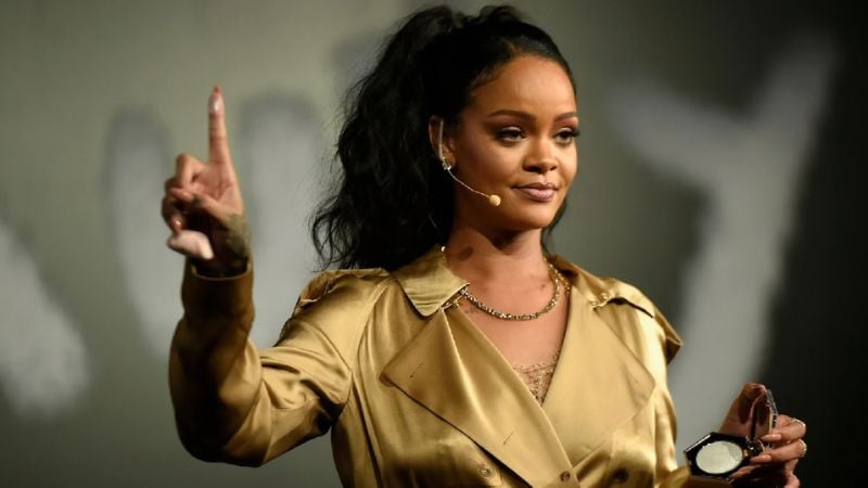 rihanna-tu-co-gai-ngheo-o-barbados-tro-thanh-nu-ty-phu-tu-than