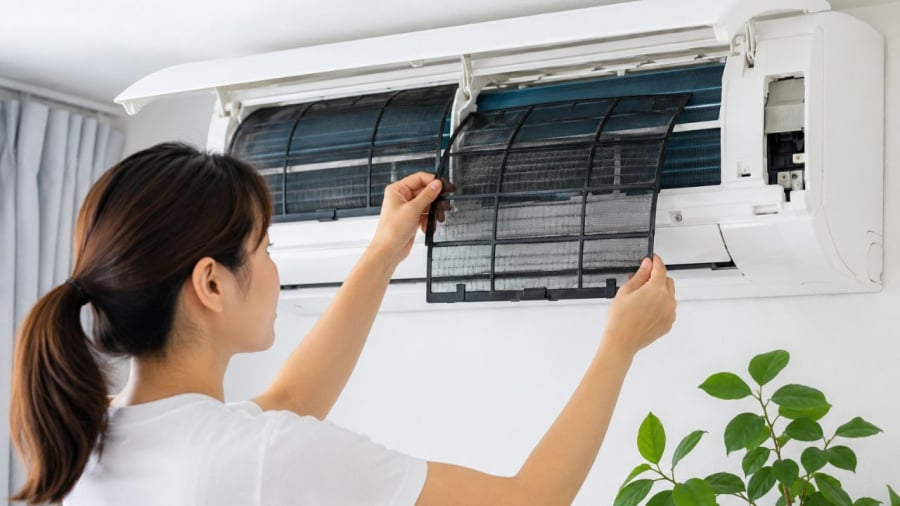 Vì sao điều hòa gây mùi hôi khó chịu?