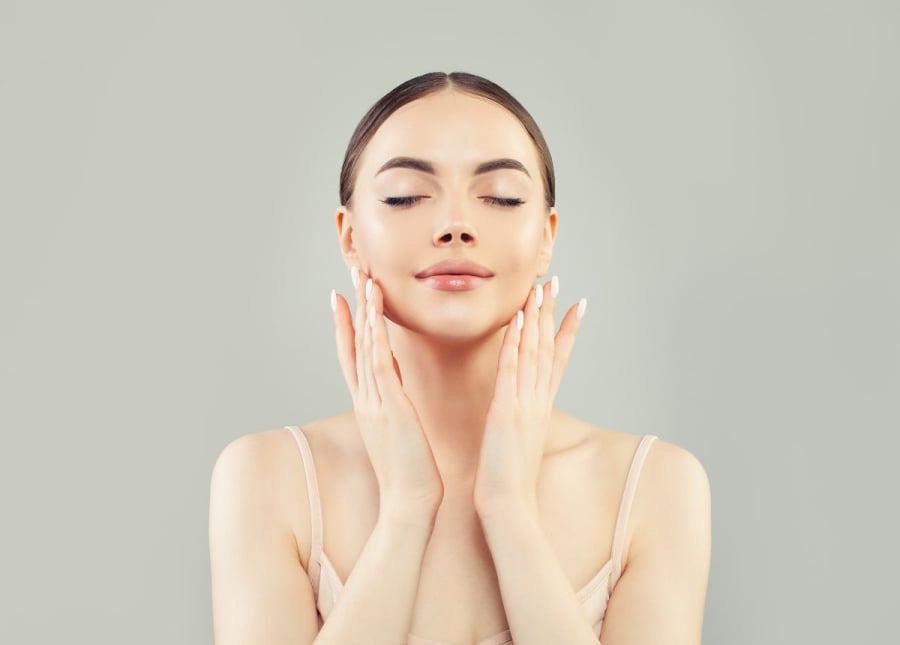  Sau điều trị nám, cơ thể cần được bổ sung đầy đủ các vitamin và chất chống oxy hóa để hỗ trợ quá trình tái tạo tế bào.