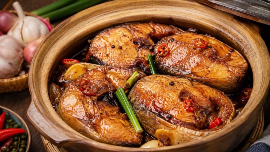 Nhiều người kho cá bị mềm không săn chắc và còn tanh