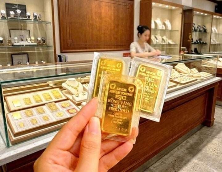 Trên sàn Kitco, giá vàng thế giới giao ngay mở phiên giao dịch ở mức 4.266,8 USD/oz, giảm 23 USD/oz so với cuối phiên trước đó.    