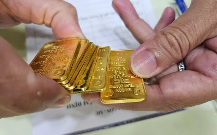 Lý giải cho đà tăng phi mã này, giới chuyên gia nhận định giá vàng trong nước đang bám sát từng nhịp đập của thị trường quốc tế.    