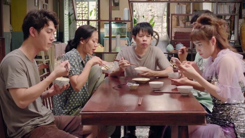 cay-tao-no-hoa-khai-thac-goc-nhin-ve-tinh-than-gia-dinh