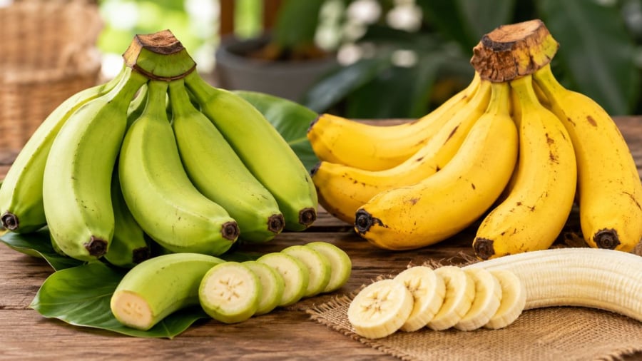 Chuối xanh và chuối chín vàng khác gì nhau về dinh dưỡng
