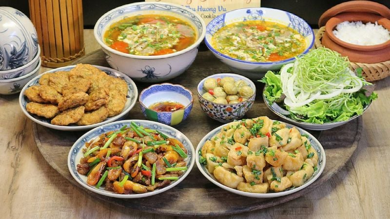 gia-thuc-pham-leo-thang-khien-mam-com-viet-dan-thay-doi